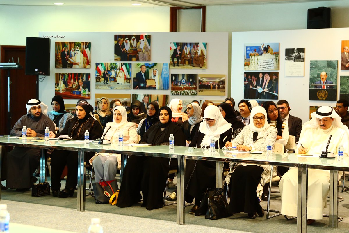 UNDPKuwait's tweet photo. حلقة نقاشية حول "إعداد الإطار الوطني للسياسة الصحية لدولة الكويت لأجل ضمان الصحة والعافية للجميع من كل الاعمار https://t.co/qiqV3hoIx8
#spcd1 #UNDPKuwait #SDG3 #UNinKuwait #KFAS #KPPC https://t.co/AOVJSc1fmk