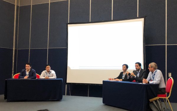 IEEE Globecom 2018 in Abu Dhabi - Interesting discussions on 5G network slice management at SliceNet industry panel session. 

globecom2018.ieee-globecom.org/program/indust…
#IEEEGLOBECOM18 #5g #h2020 #ict #networkslicing #5g #futebol #orca <a href="/5g_transformer/">5G-TRANSFORMER</a> <a href="/5gppp/">5GPPP</a> <a href="/ComSoc/">IEEE ComSoc</a> <a href="/Eurescom/">Eurescom</a>