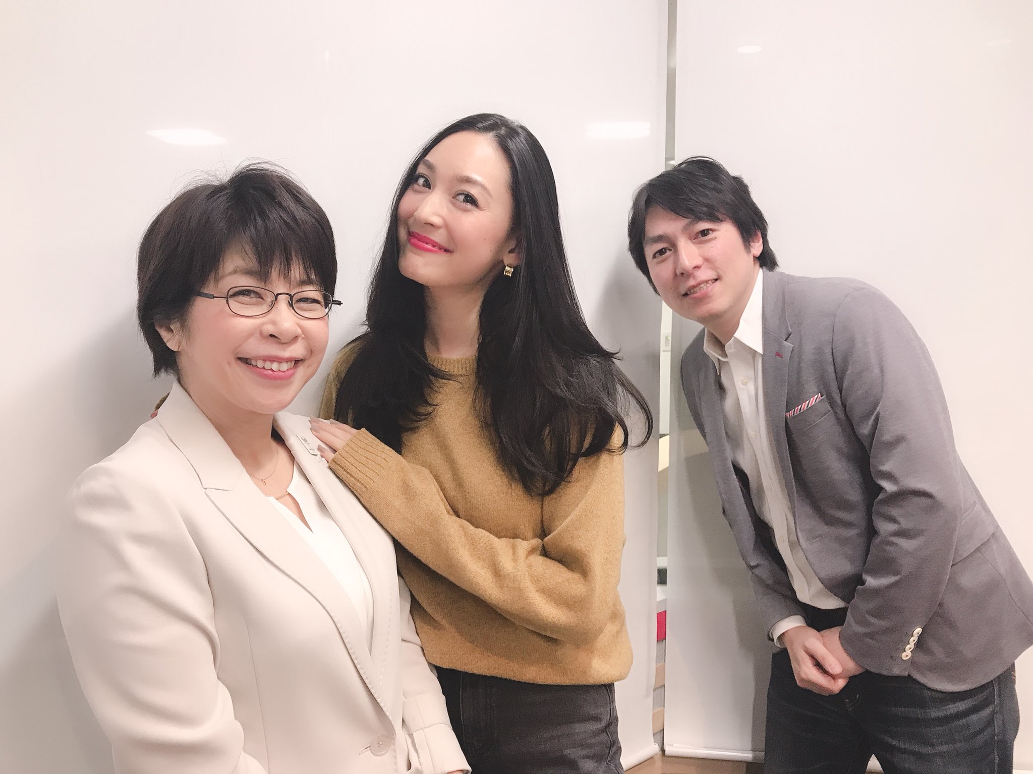 ラジオinews على تويتر さまざまな業界で活躍する旬のゲストが出演 ラジオnikkei第1 火曜ラジオinews 今夜はモデル のlizaさんを迎えてお送りします メッセージは ラジオinews もしくは番組ホームページのメッセージフォームから このあと18時15分スタート ラジオinews على تويتر さまざまな業界で活躍する旬のゲストが出演 ラジオnikkei第1 火曜ラジオinews 今夜はモデル のlizaさんを迎えてお送りします メッセージは ラジオinews もしくは番組ホームページのメッセージフォームから このあと18時15分スタート