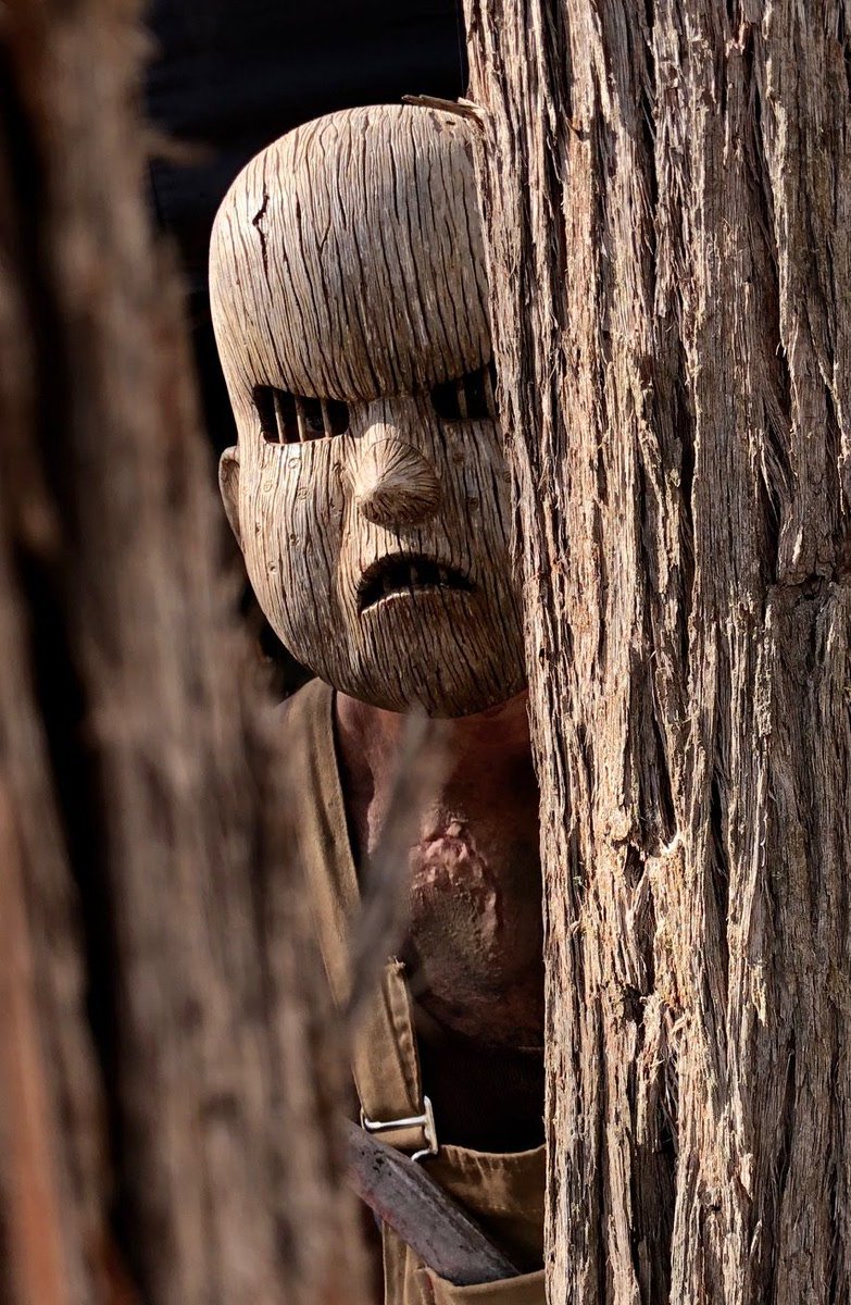 FilmDistillery's tweet image. Peekaboo. 

Babyface loves games. Wanna play? 👶💀

 #HorrorMovie #MaskedKiller