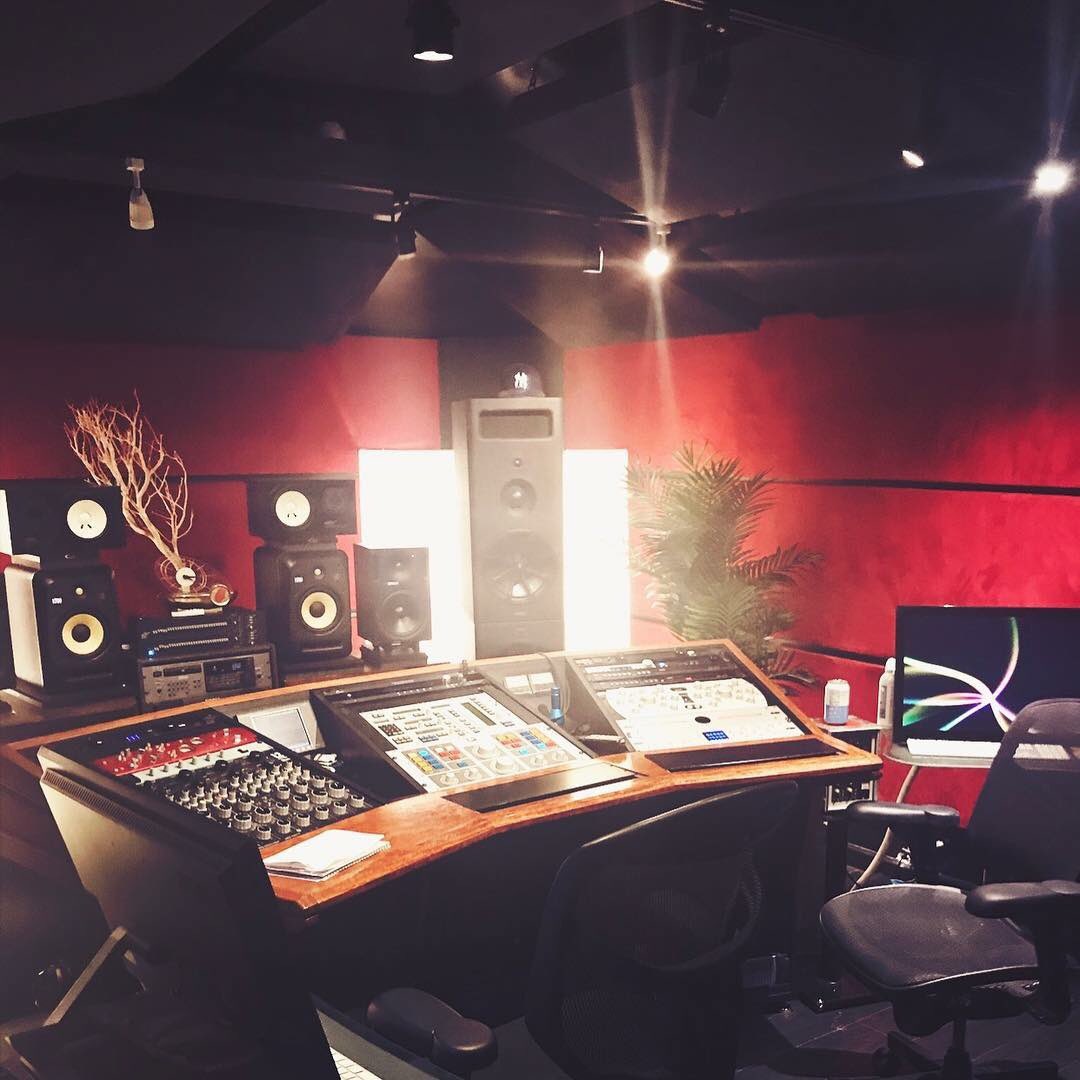 Learn_Mastering's tweet image. Ready to master radio quality tracks?  Apply now at learnmastering.com to learn mastering from Vlado Meller (Rage Against the Machine, Smashing Pumpkins) and Howie Weinberg (Nirvana, Beastie Boys), two of the industry&apos;s most sought after mastering engineers.