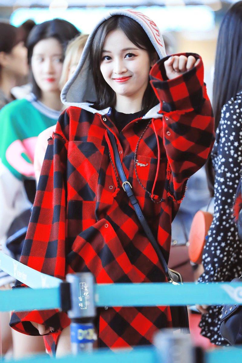DATOUDIA's tweet photo. 171028
#우주소녀 #WJSN 
#선의 #XUANYI #宣仪

Cr.吴优客栈 https://t.co/fY7uOvpLj2