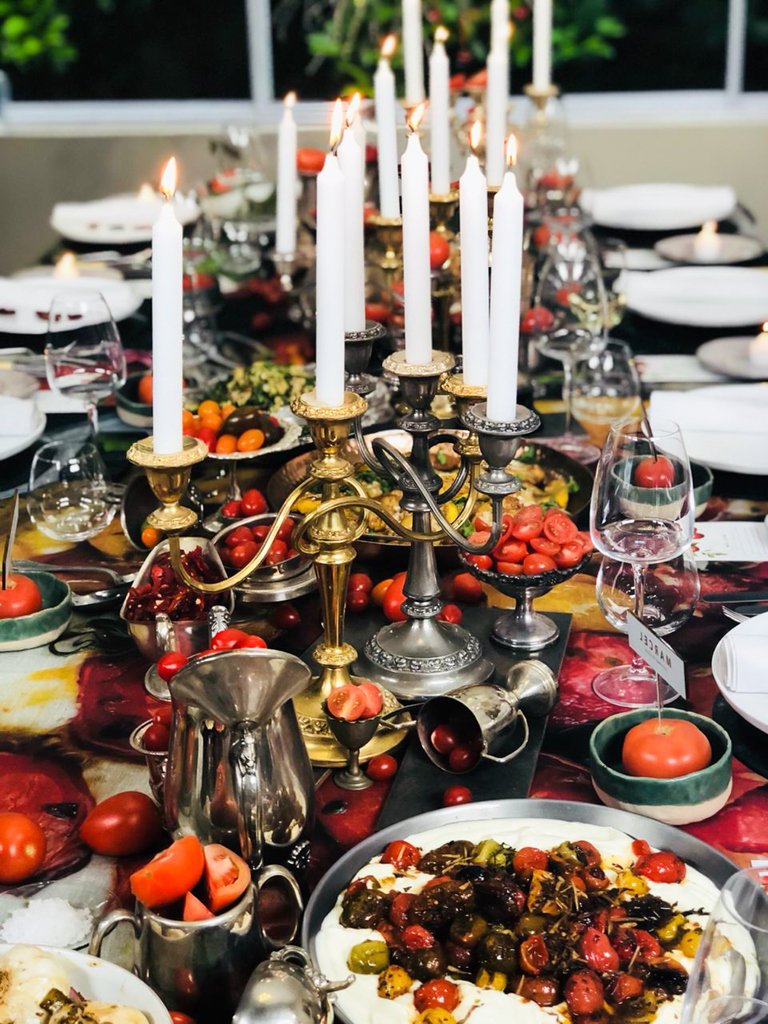 Ons spog hierdie seisoen met ‘n segment oor verskillende tipes partytjies en dis tyd vir Kersfees-gees! Kom kry idees vir jou eie Kersdag by Aleit se pragpartytjie op Stellenbosch. Hierdie Woensdag om 18:00 op <a href="/kykNETtv/">kykNET TV</a> ! <a href="/HGGroep/">HGGroep</a> #TydmetAleit