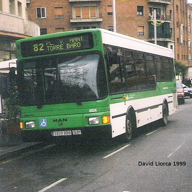 Bon dimarts companys, avui aquest bus del 1999 quan Lydia operava els busos de Nou Barris <a href="/Mobilitat_AMB/">Mobilitat AMB</a> <a href="/HectorG_Burgos/">🚍🌾🏳️‍🌈 Héctor G.</a> <a href="/acemabcn/">ACEMA</a> <a href="/amicsdelbus/">Amics del Bus</a> <a href="/BuseroTuiteroo/">Bus 🚍 ero 🏃🚏uiteroo ®</a> <a href="/AutobusesBCN/">BusBCN</a> <a href="/OttCalsina/">Ot Triviño Calsina</a> <a href="/juanjopuntcat/">Juanjo Rubio</a> <a href="/jrtauste/">Josep Ramon Tauste</a> <a href="/miniautobusero/">Enrique Cepeda Gonzalez</a> <a href="/pparis3/">Pere París</a> <a href="/LlopMiQuel/">Miquel S</a>