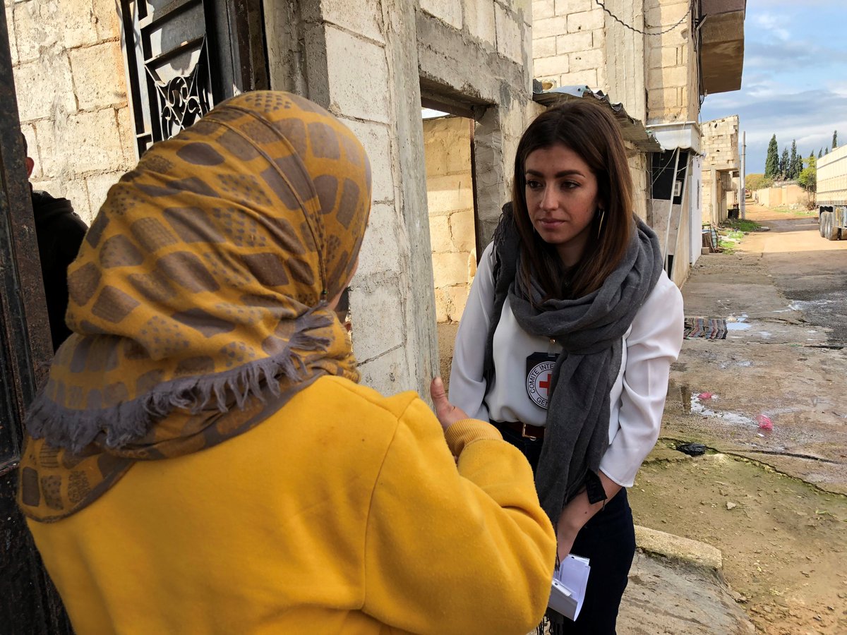 ICRC_sy's tweet photo. Many lost everything when they fled. Now these families have returned home to 
tough conditions in rural #Homs. Sheep-raising and other income-generating 
projects are one way @icrc_sy and @syredcrescent are helping people to get back 
on their feet. https://t.co/pROKLos3t7
