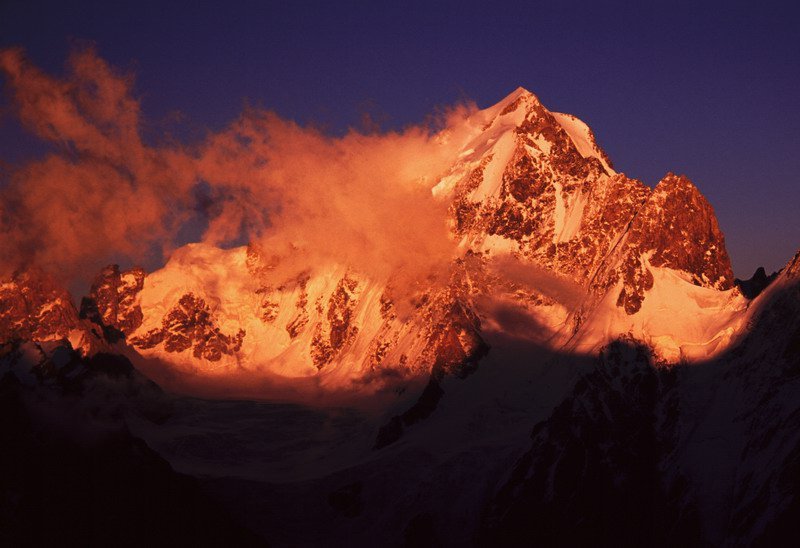 Twitter 上的 駐日ロシア連邦大使館 12月11日は国際山岳デー あるいは国際山の日である 世界はなんと美しいことか ロシアの山の美しさを紹介しよう まず ロシアにあるヨーロッパ大陸最高峰のエルブルス山 標高5642m あとはディフタウ山 5 5 M Koshtan Twitter 上的 駐日ロシア連邦大使館 12月11日は国際山岳デー あるいは国際山の日である 世界はなんと美しいことか ロシアの山の美しさを紹介しよう まず ロシアにあるヨーロッパ大陸最高峰のエルブルス山 標高5642m あとはディフタウ山 5 5 M Koshtan