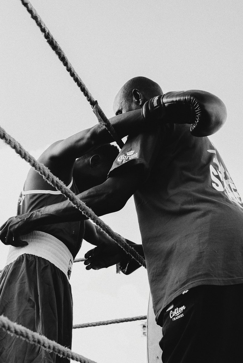 mbinga_yule's tweet image. "Of many deaths we are, to an eternal life,it seems." Magongo,Mombasa

November,2018.

#abstract #sdmfeatures #streetdreamsmag #street #documentyourdays #boxing #belief #unvaeljournal