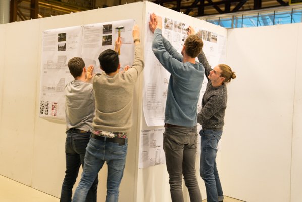 Er is weer volop reuring <a href="/innovationdock/">Innovation Dock.</a>. Meer dan honderd studenten van onze academie bereiden zich voor op de afrondingen van de ontwerpstudio's. Het werk dat zij exposeren wordt de komende week beoordeeld. #ontwerpvakmanschap bit.ly/2rw5IxR