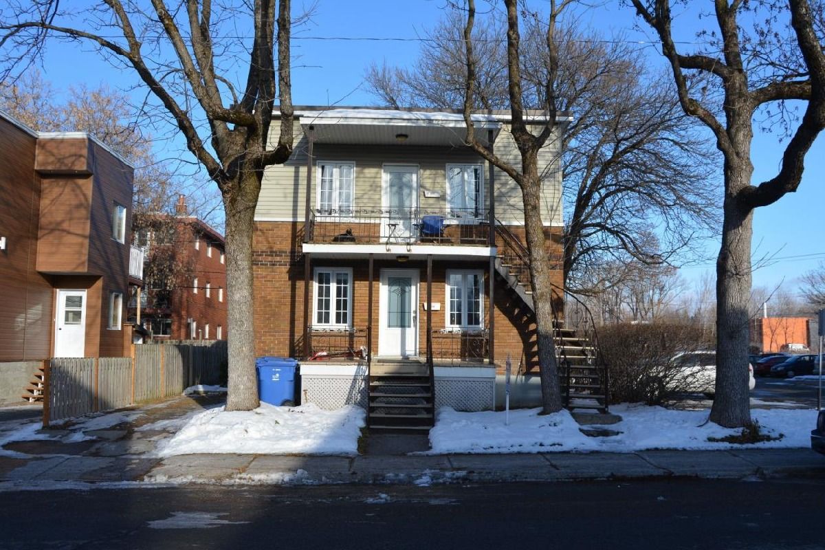 BeaucoupPlus's tweet photo. Beau #duplex rénové pour propriétaire occupant ou #investissement à #vendre sur https://t.co/j0n5mNCync - #courtier #immobilier #Limoilou #Québec Canada https://t.co/6kennzjhQN https://t.co/C709IoSxUi