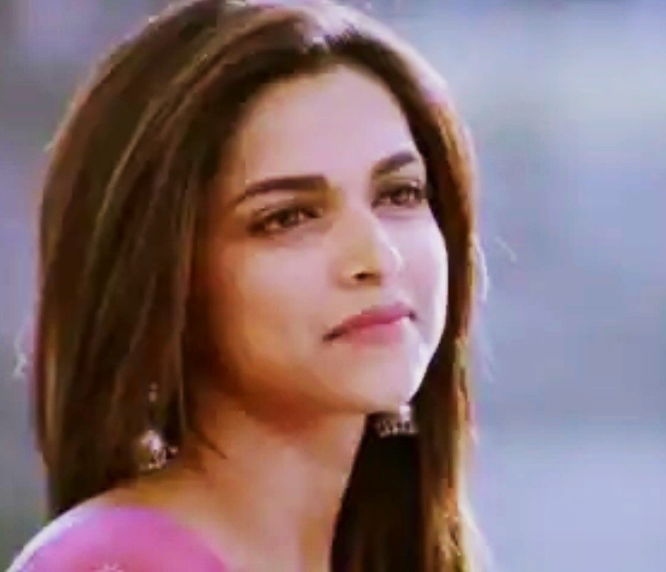 Naina Talwar (Deepika Padukone)- Yeh Jawani Yeh DeewaniSo relatable on so many levels..!! I really hope every Naina finds her bunny