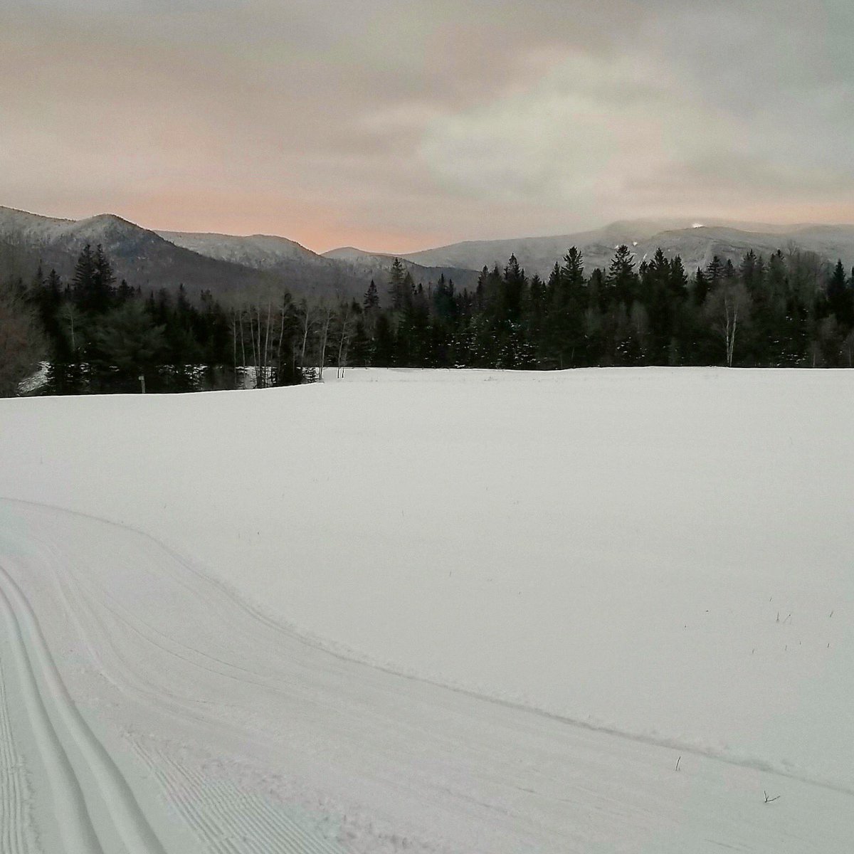 SkiVanHo's tweet photo. We interrupt your morning scrolling with this epic view from Deer Run. #skivanho #adirondacks #lakeplacid #perfectdayadk #iloveny #xcskiing #nordicskiing #adk #visitadirondacks @LPOlympicSites @I_LOVE_NY https://t.co/zhtOg6cD1K
