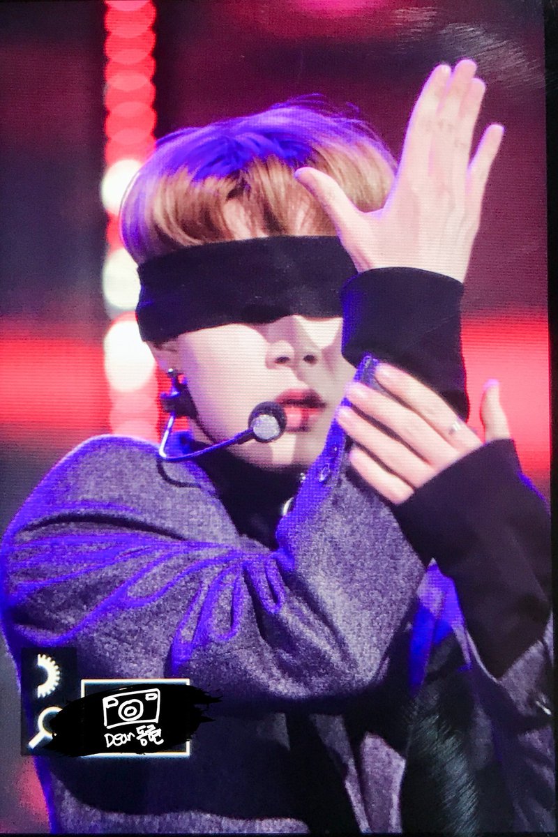 181211 창원 업치락

안대 너무 좋아서 많이 올려도 되죠👉👈

#동현 #김동현 #어화동동이 #Dong_hyun #Golden_Child #골든차일드