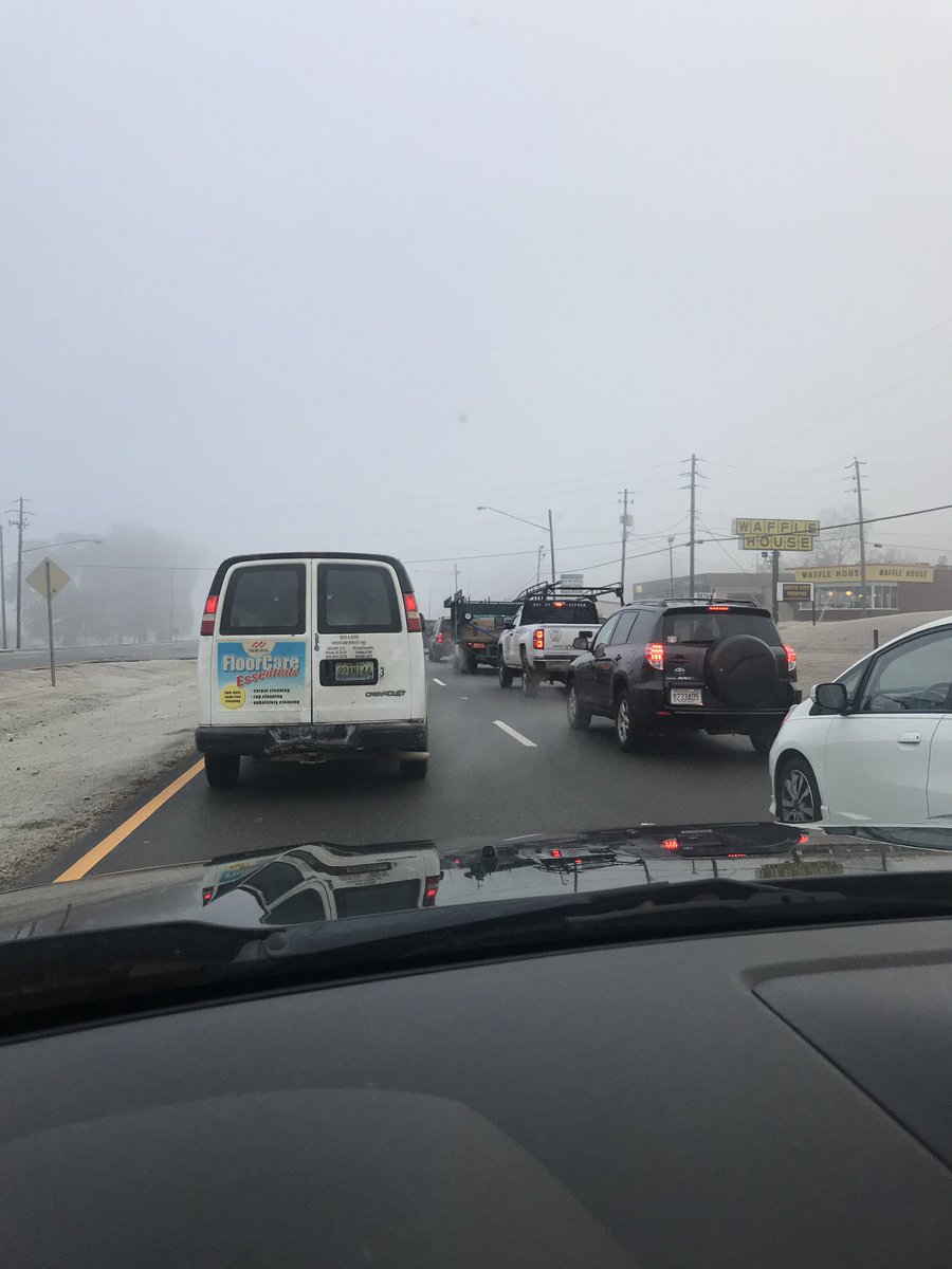JVohler's tweet photo. Radio: “I am suggesting for people to stay home today instead of getting out in all of this icy mess.” 
Me: https://t.co/XQu6ynQHXV
