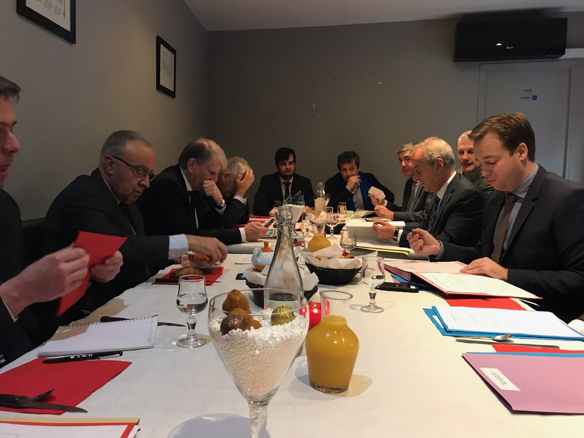 JD_Berger's tweet image. Je suis très heureux d’avoir été élu ce matin Président de l’Alliance des Territoires. Merci à mes collègues présidents pour leur confiance. Nous allons continuer à défendre les services publics pour nos concitoyens. #interco #Territoires @AlliancedesTer1