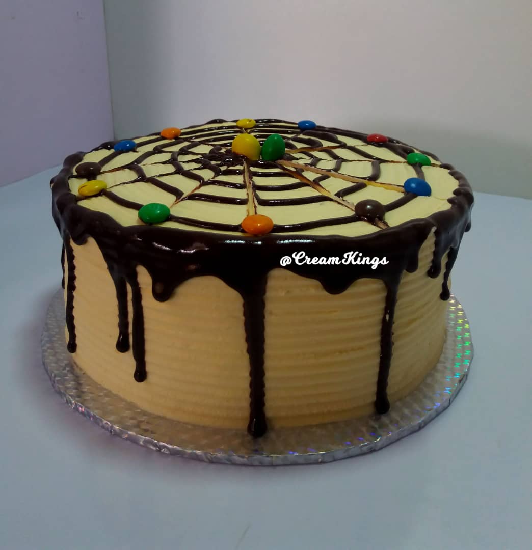 Creamkingsng's tweet photo. Chocolate dripping goodness! 

6k only 

#CreamKings #CakesinLagos https://t.co/lhsVWzdgeO