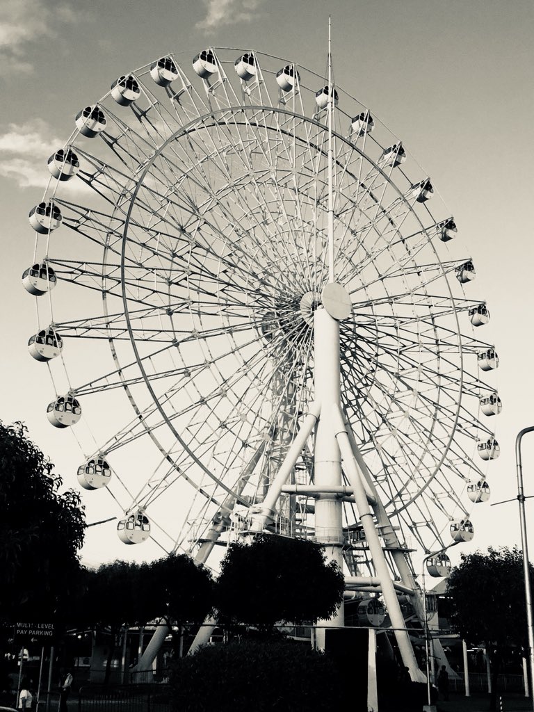 LumbaFranz's tweet photo. Life is like a ferris wheel. One minute you’re on top, the next you’re at the bottom. Just stay in your seat, enjoy the ride, and hang on until you reach the top again.

Susan Gale https://t.co/pXL07iUaI8
