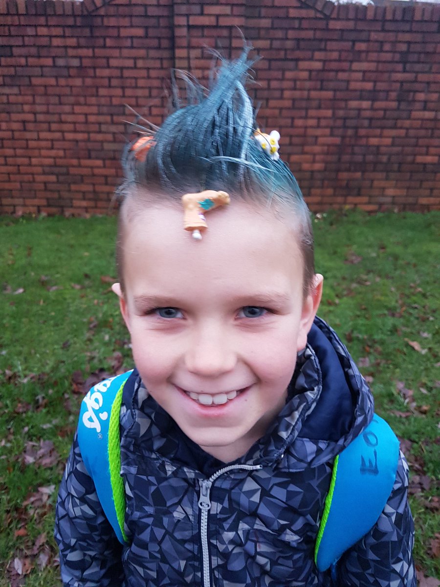 DeeGoggin's tweet photo. Crazy hair don't care ! In aid of Cork Cancer Care #lostmycalling #allbeforework @bcollignews @gaelscoiluiriordain https://t.co/dqMm5sj9ci