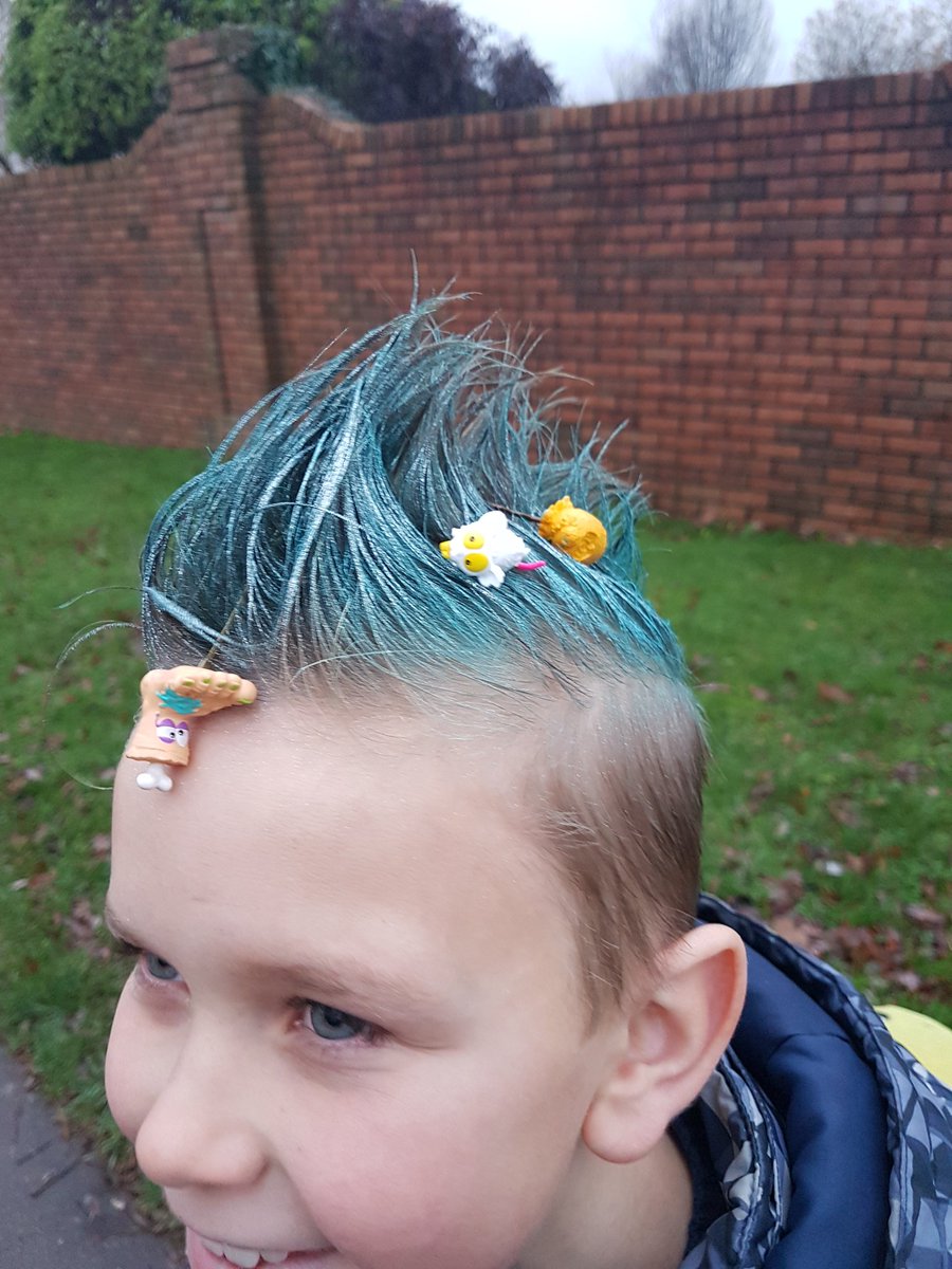 DeeGoggin's tweet photo. Crazy hair don't care ! In aid of Cork Cancer Care #lostmycalling #allbeforework @bcollignews @gaelscoiluiriordain https://t.co/dqMm5sj9ci