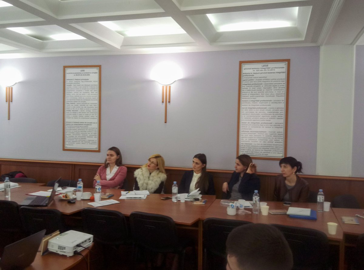 SvetlanaRogov's tweet photo. Gender coordination group of the @Ministry of Interior discussing about gender stereotypes, roles, legal framework and VAW " In internal affairs system, women and men should enjoy equal rights and responsibilities" @unwomenmoldova @SwedeninMD @OleseaVladica https://t.co/sgZLRYzHN1