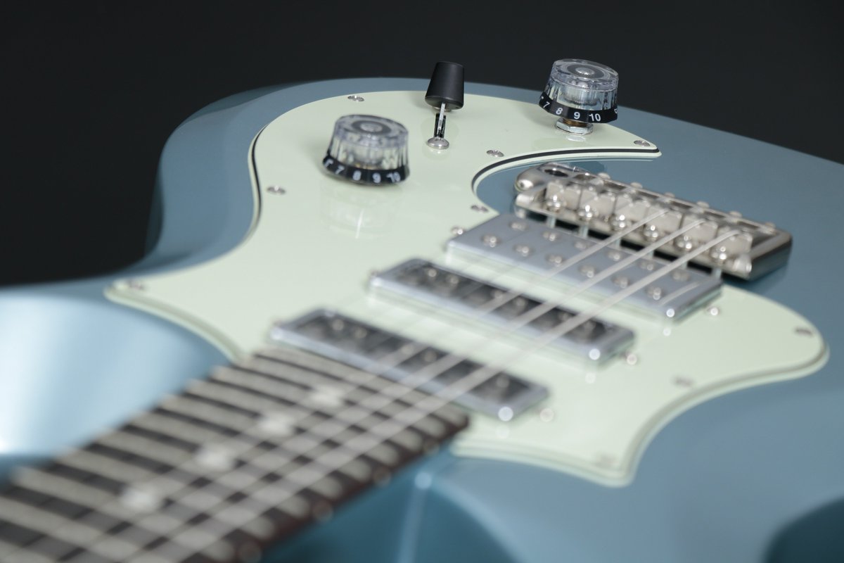 ishibashichamz's tweet photo. 【#PRSフロア】入荷情報!PRS S2 Series Studio Frost Blue Metallicが入荷しました。モダンなルックスとHSSピックアップ構成(H:Starla,S:Type-D Singlecoil&コイルタップ) を採用した驚きのコスパモデルです!販売価格 159,840円 (税込)重量3.52kg
現在商品ページ準備中です。#実機 #S2Studio https://t.co/46K8CSZ8Fr