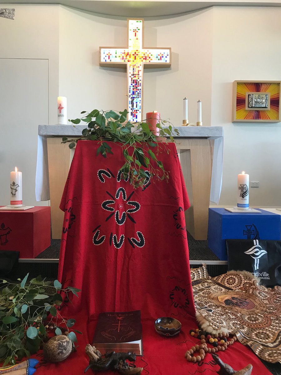 grandnapread's tweet image. Inaugural Lenox-Bradley Bursary at Prendiville Catholic College. #CEWA ⁦@PrendivilleCC⁩