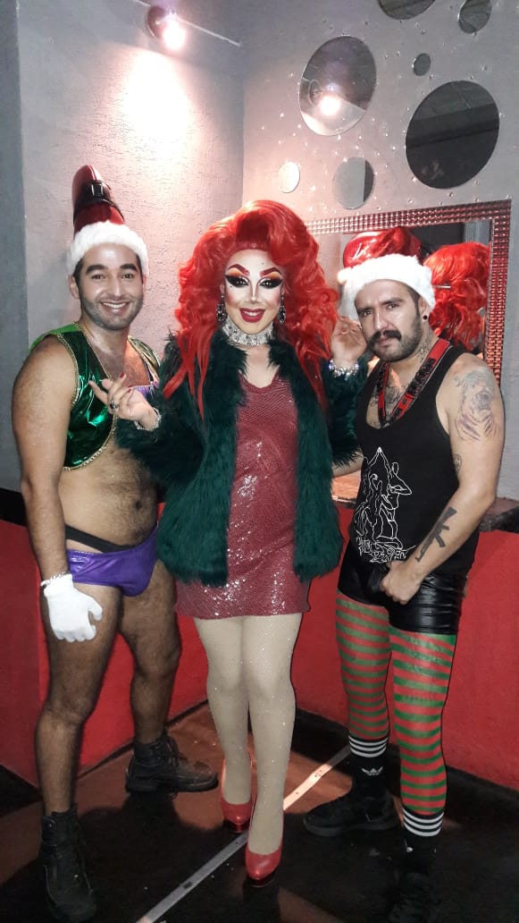 AlphaLadyDrag's tweet image. 🎁🎄👠 #LasLadysdeZona en la #PrePosada de #CabaretitoPuntoyAparte

💄 @DeborahDrag
💄 @AlphaLadyDrag

💅 #LunesdeAtrevidas
