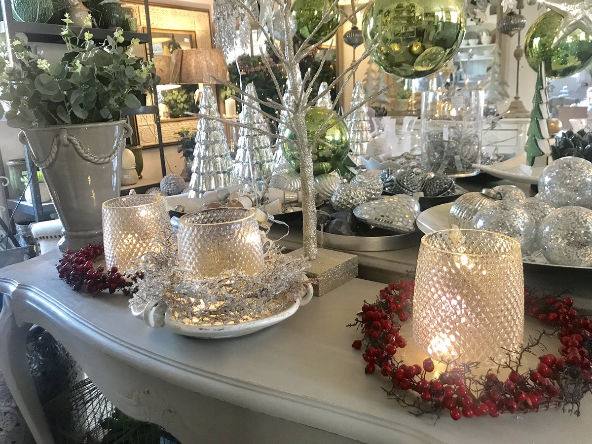 ArtichokeInter1's tweet photo. Christmas @ArtichokeInter1  decorate your homes with our festive sparkle @surreylive  #giftsforher #interiordesign https://t.co/SI1uk21aXW