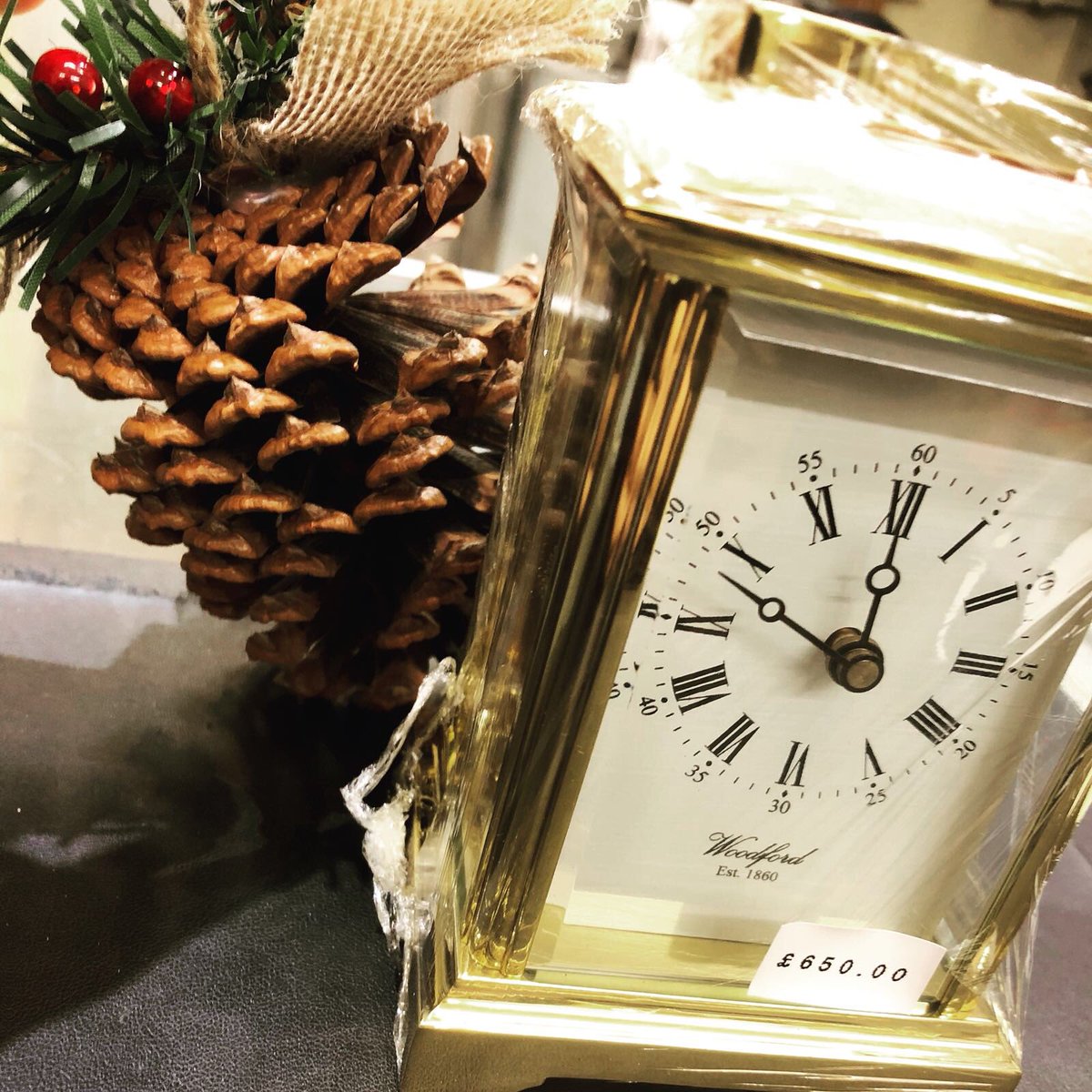 Why not treat someone to a carriage clock this Christmas! #Christmas #Xmas #Jewellery #watches #London #Gifts #GiftIdeas  #carriageclock
