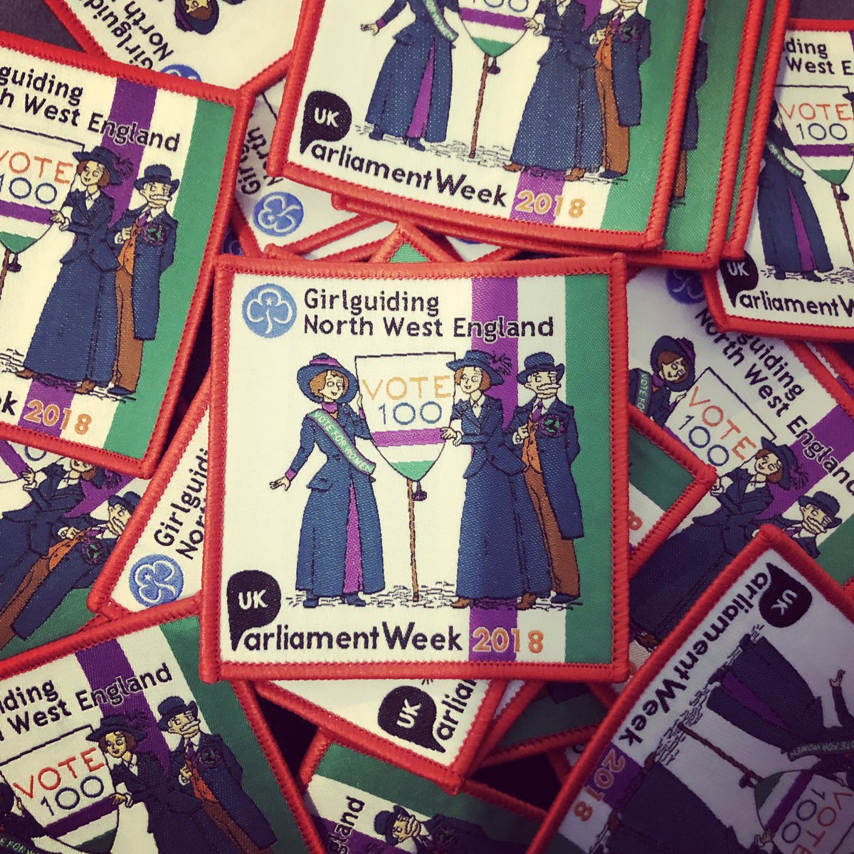 445liverpoolGG's tweet photo. Yay! Our #UKParlimentWeek badges arrived today! #yay #badges @girlguidingnwe @girlguiding @MerseysideGG https://t.co/4uNZ4CcNl2