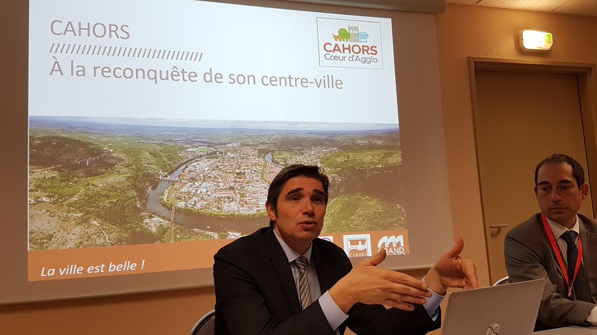 BdT_Occitanie's tweet photo. #Comprendre #Partager #Mutualiser #Interroger #Faire #Ensemble #Rechercher #Attractivité #Différenciation #ValeurAjoutee #EspacePublic #ServicePublic #startégie #Qualite  ....  LA VILLE EST BELLE SON COEUR BAT avec #ActionCoeurDeVille merci @jmvayssouze pour ce témoignage 😃🤝 https://t.co/DtqN38y12r