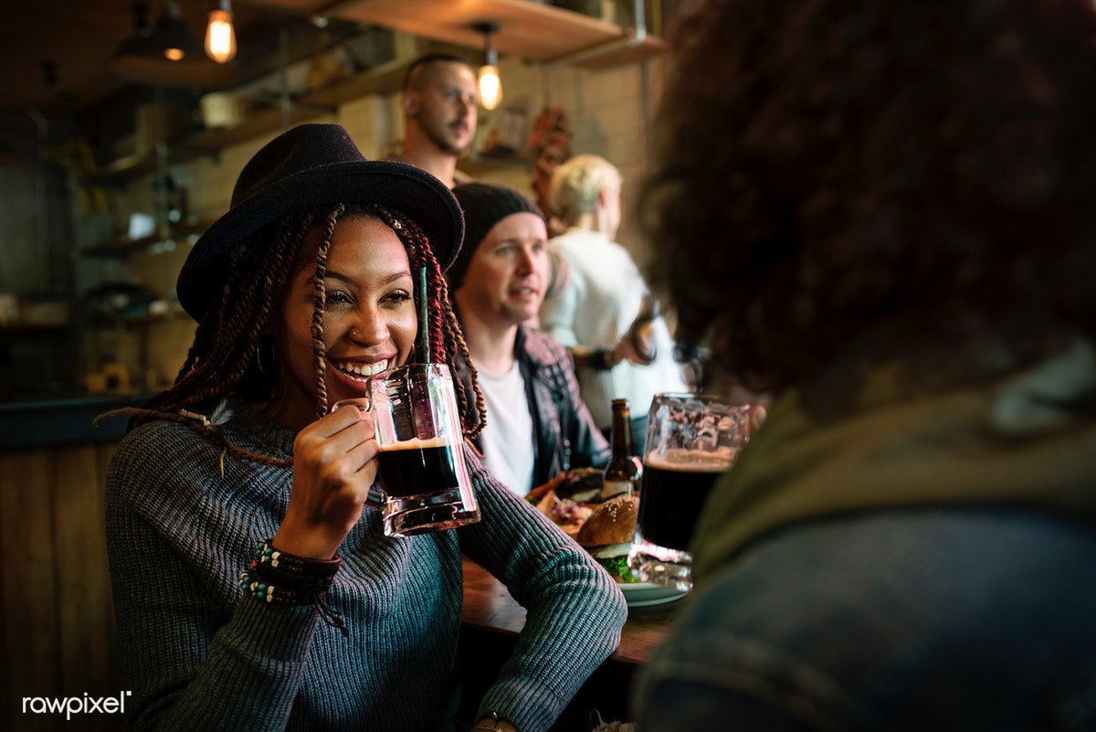 byrawpixel's tweet photo. Friends are therapist you can drink with.— Unknown https://t.co/KijGRfWDH6