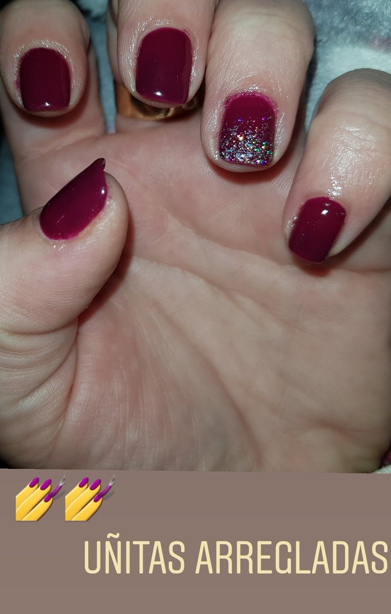 Qué uñitas más monas me hace mi vecina 😋