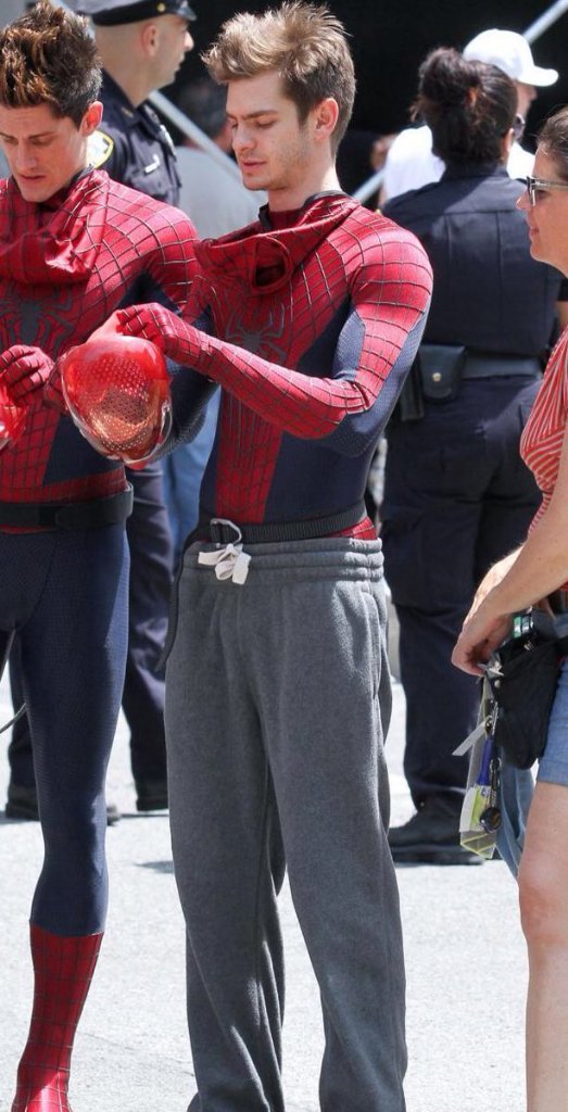 spideypool603's tweet photo. #SpiderVerse #SpiderMan #gewn🤗🤗🤗🤗 https://t.co/nn9gfoFy0d