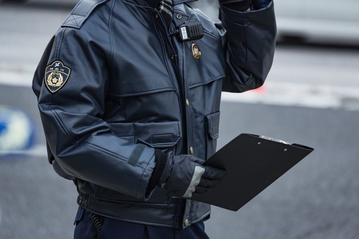 ぱくたそ公式 フリー素材 祝10周年 No Twitter フリー素材を追加 ぱくたそ 警察官に職質されました ぱくたそフリー素材 T Co Nwxszwdm2d