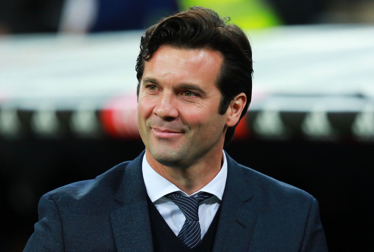 The #ClubWC presents Santiago Solari with the chance to win his first trophy as @RealMadrid boss 🏆👀
We look at the key features that make up his management style 👔
👉https://fifa.to/e/avpge9zIyS