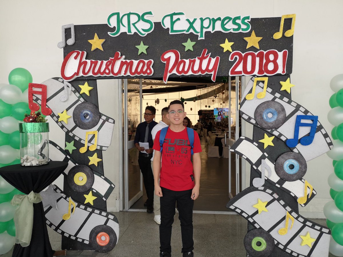 ralff_laurence's tweet photo. 🎄🎊📸 https://t.co/Jtrcg8tGGD