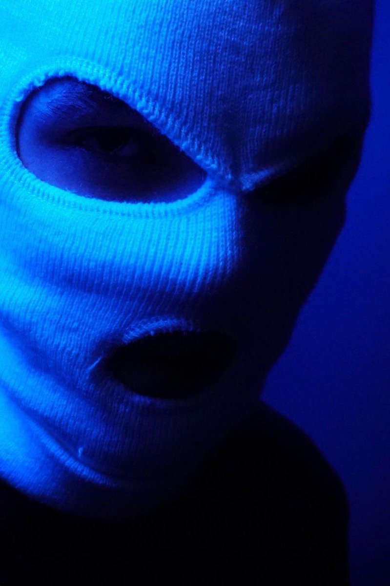 iMastah's tweet image. • Давай я тебя сфотографирую.
• О, прикольно получилось, сфотографируй меня так же.