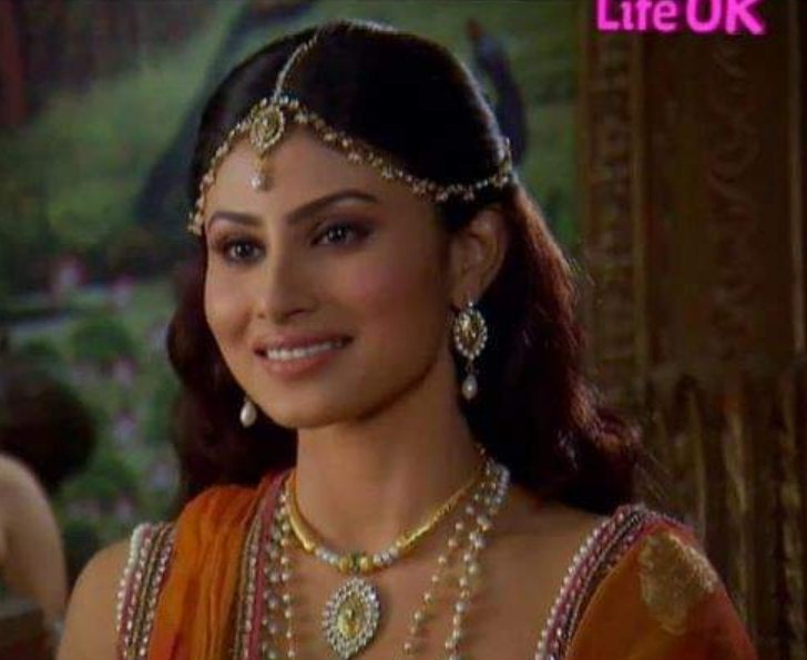 Sati (Mouni Roy)- Devon Ke Dev MahadevYou can't help but feel for her as she struggles between being a human and a goddess.