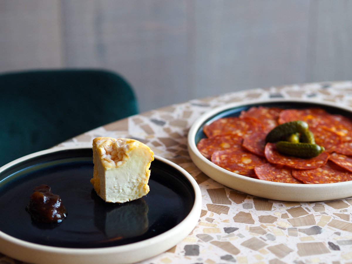 A perfectly sumptuous duo...  

Dense, creamy and savoury Langres, a cow's milk cheese from the region of Champagne courtesy of our friends @lafromagerieuk

And @trealyfarmcharcuterie 's bright and fresh Lamb &amp; Lemon "Merguez" from our friends @cannonandcannon.  

#SaplingDalston