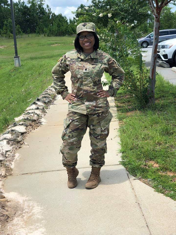 DSolisAgEcon's tweet photo. Happy Graduation 🎓 to Mia Butler, a great #Mom, #Servicewoman and soon to be a @FAMU_1887 #Agribusiness Alumna. Keep Striking Mia! 🐍
#FAMU18 #FAMUCares #FAMUStrong @cwae_aaea https://t.co/Q7z38nY23t