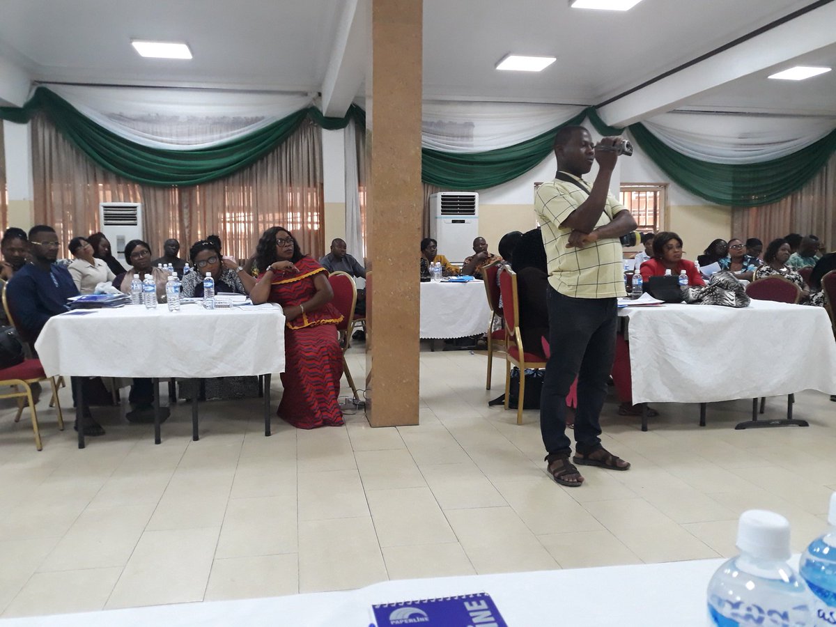 DOsemhenjie's tweet photo. UNW training of media in partnership with INEC on gender sensitive reporting in elections. 80 media organizations print and electronic participsting at the training in Lagos
#UNW 
#INEC https://t.co/nefxrpdAzY