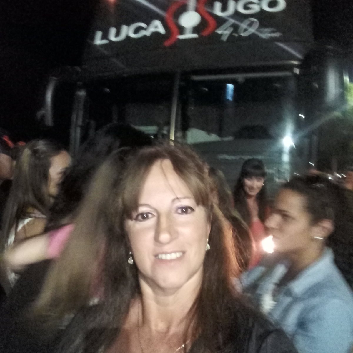delosangelesbe1's tweet photo. Noche fantastica👆❤🎼
Recital @lucas_sugo #FiestaDelParque @MariaCa74367760 #JefoSalome https://t.co/FzjQRGJCI9