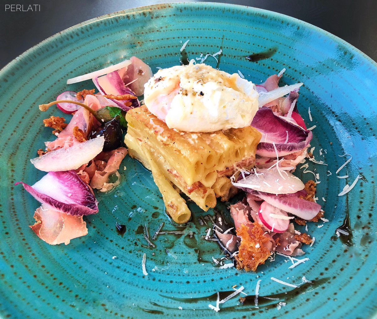 Toanerestaurant's tweet photo. Une entrée du Jour haute en couleur !
Œuf poché et gratin de macaronis, chiffonnade de speck et parmesan...
Bonne #dégustation 😉 #menu #toane #restaurant #grezieu #lyon #gastronomie #france https://t.co/rWUidIHvbi