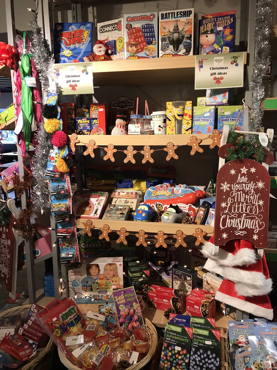 draycot_stores's tweet photo. #ChristmasCovered @draycot_stores  #gifts something for everyone #Chippenham #m4services https://t.co/65GDVBuh8x