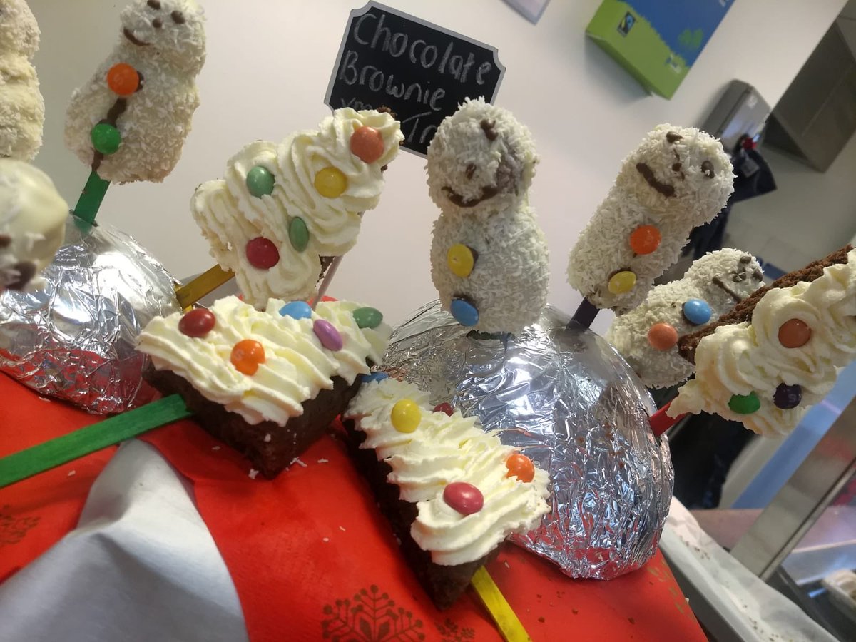 OorStoreys (@ostoreys) on Twitter photo Snow Men Cake Pops at Coherent today! #aggie #foodies #oneteam #snow #man #cake #pop #frosty #wenotfrosty #wehawt 😂 #welovethisbusiness <a href="/AggieRamsay/">Aggie Ramsay</a> <a href="/lynnywinny_lynn/">Lynn</a> <a href="/scott_linzi/">Linzi Scott</a> <a href="/smfcuk/">derek ramsay</a> <a href="/FStoreys/">Flying_Storeys</a> <a href="/new_storey/">The New Storey</a> <a href="/HubCafeNatter/">HubCafe</a> Snow Men Cake Pops at Coherent today! #aggie #foodies #oneteam #snow #man #cake #pop #frosty #wenotfrosty #wehawt 😂 #welovethisbusiness <a href="/AggieRamsay/">Aggie Ramsay</a> <a href="/lynnywinny_lynn/">Lynn</a> <a href="/scott_linzi/">Linzi Scott</a> <a href="/smfcuk/">derek ramsay</a> <a href="/FStoreys/">Flying_Storeys</a> <a href="/new_storey/">The New Storey</a> <a href="/HubCafeNatter/">HubCafe</a>