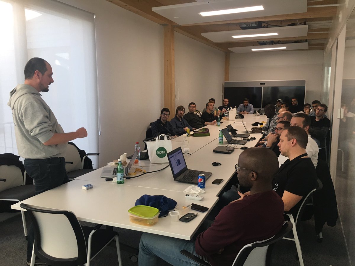 EricVidalPro's tweet photo. #bbl chez @capgeminifrance à #Lille avec @GuillaumeWallet sensibilisation au #cleancode https://t.co/c6ylqEe5Zl