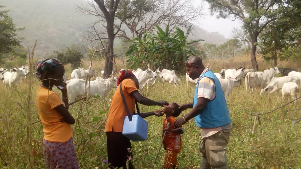 jpsolomon_'s tweet photo. In hard to reach, in nomadic, in riverine, in security compromised, in Nigerian-Cameroonian border communities @WHONigeria and #GPEI partners is reaching #ForEveryChild with #VaccinesWork in response to cVDPV in Taraba State. https://t.co/olmAzkgvxA