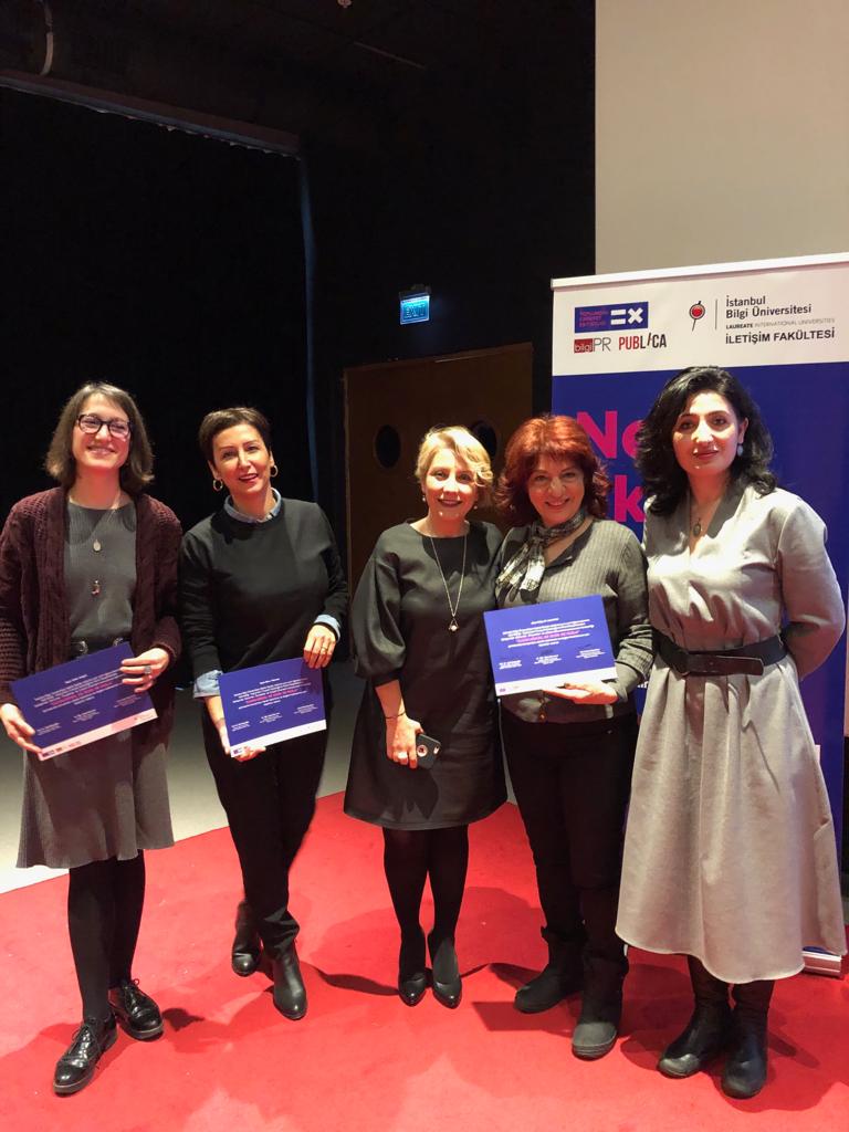 Seminerimizin 2. oturumunun serbest kürsüsüne katılan konuşmacılarımız da konuşmalarını tamamladı. Emel Hocamız sertifikalarını takdim etti.