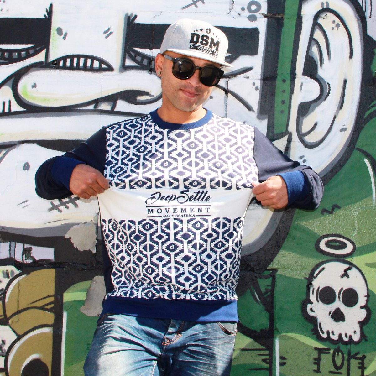 deepsettle's tweet photo. Made In Africa Collection

Sweater - R500

Message our sales rep via WhatsApp at 073-516-2854 to place an order #madeinafrica

#deepsettlemovement #likeforlike #urbanfashion #nyc #streetwear #capetown #deepsettle #urban #streetfashion #cpt #southafrica #africa #tokyo https://t.co/uc0hjiDR1f