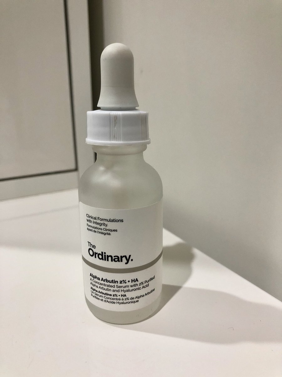 ahimsotired's tweet image. The ordinary arbutin ตัวนี้ลูกรักคือตั้งแต่ใช้มาหน้าใสขึ้นเยอะมาก สิวไม่ขึ้น ลดรอยแดงกับดำได้อยู่แต่มันจะค่อยๆดีขึ้น รูขุมขนเล็กลงอย่างเห็นได้ชัด อันนี้คือดีแนะนำมาก ราคาซื้อมา 400กว่าๆ
